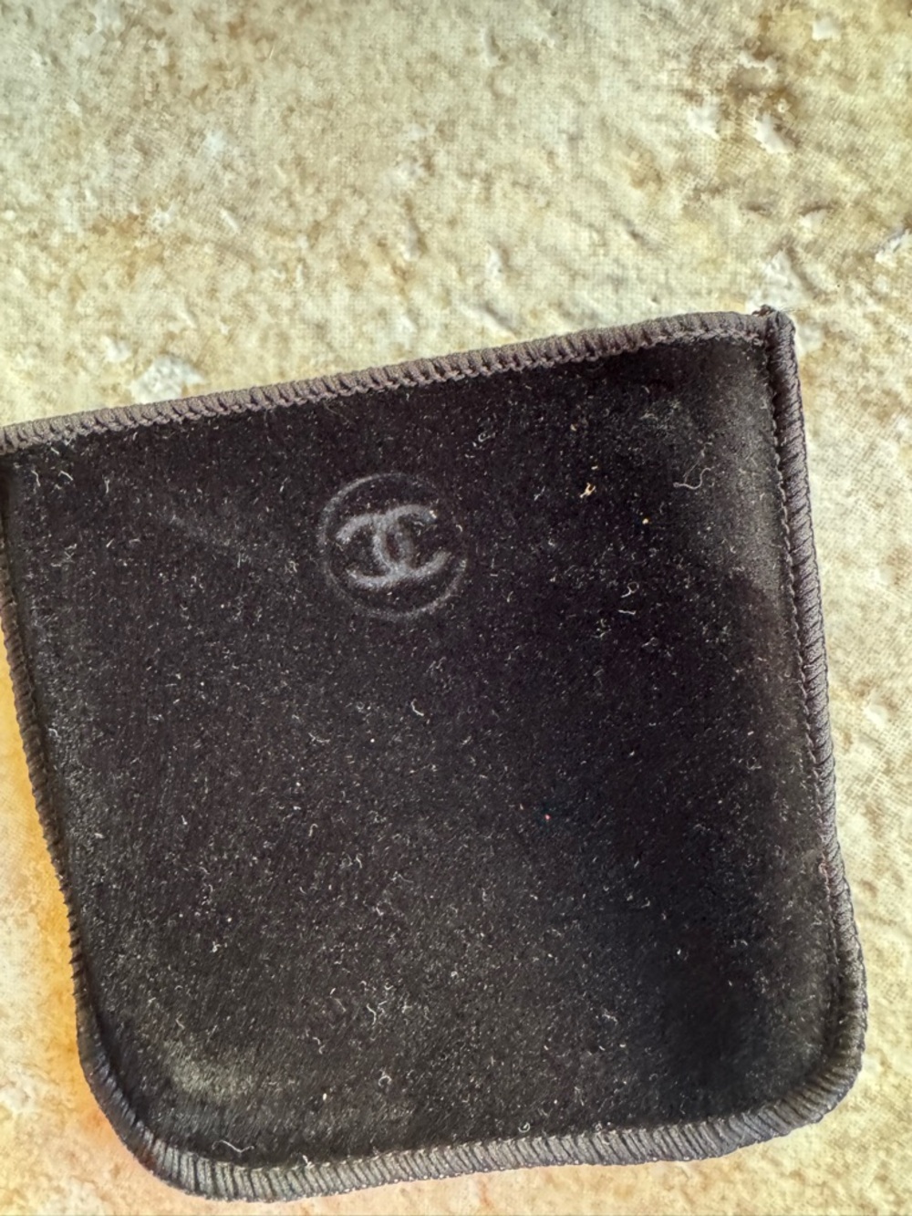 CHANEL red  Mirror Duo Compact - Picture 4 of 7